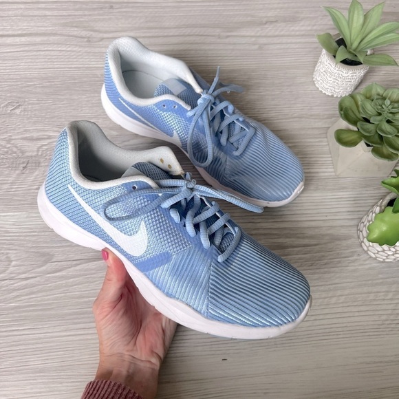 NIKE flex bijoux aluminum sneakers size 6.5 EUC - Picture 1 of 11